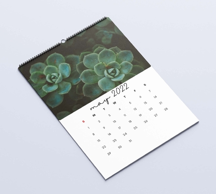 Calendario de escritorio con laminación mate que imprime calendarios de pared mensuales de 600-1000 g/m²