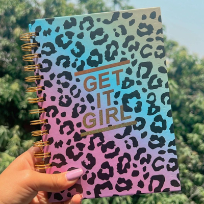 Cuaderno espiral de 300 páginas que imprime la etiqueta privada A5 A4 Cuaderno holográfico